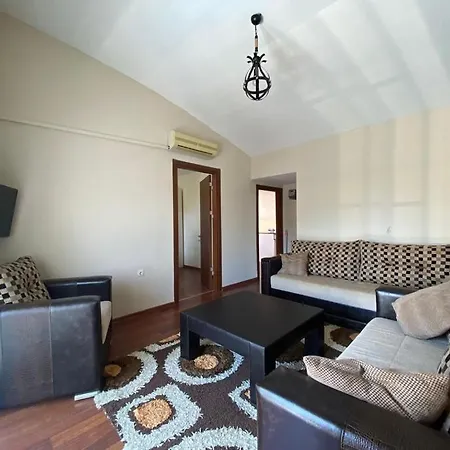 Natalia Homes شقة